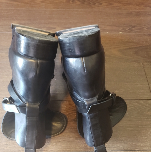 Alexander Wang Side Buckle closure Leather Boots - Picture 10 of 15